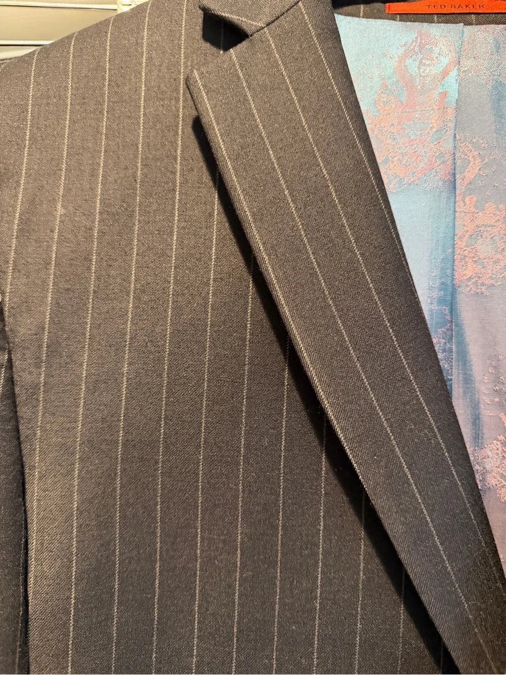 Ted Baker London No Ordinary Joe 100% Wool Navy Pinstripe Suit 42R 35x30
